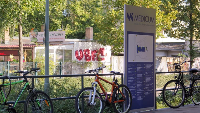 NWI Monolith Exterior Lageplan Wegeleitsystem header