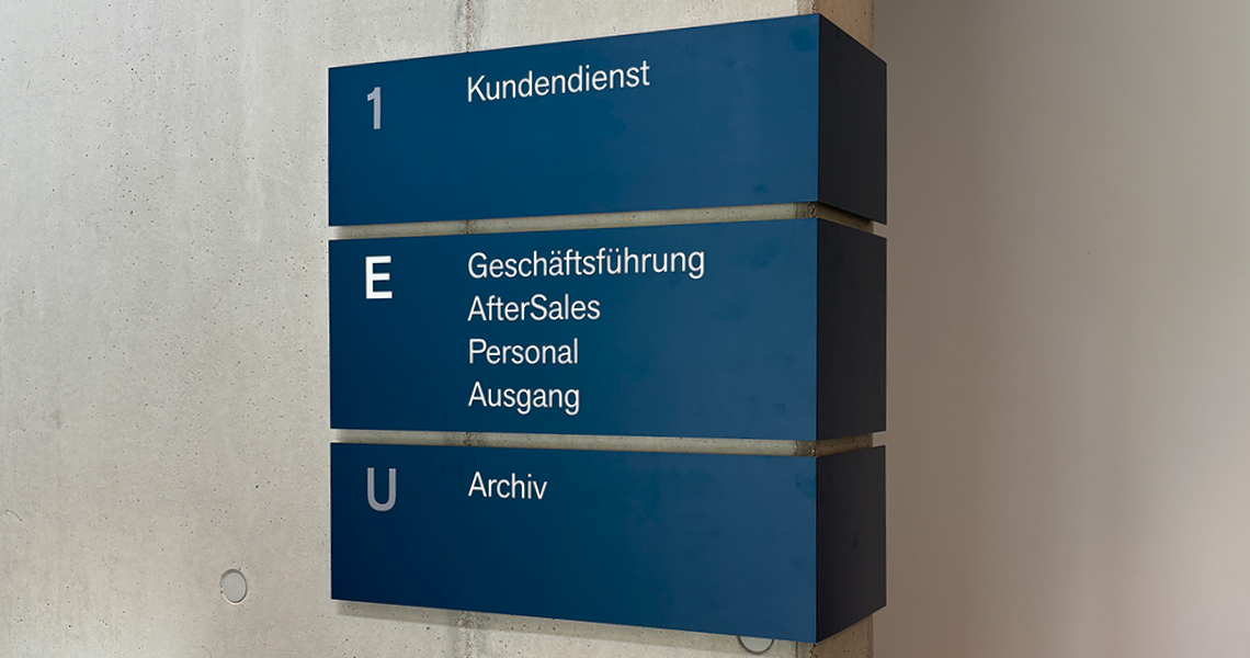 interior beschilderung wand- und flügelschilder