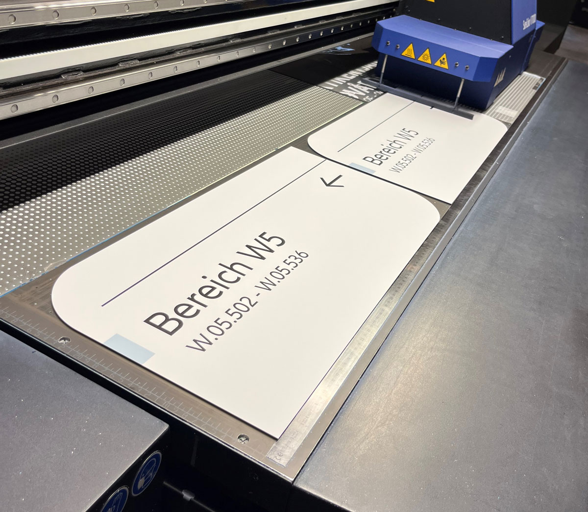 Versicherungskonzern Stuttgart Leitsystem Behind The Scenes