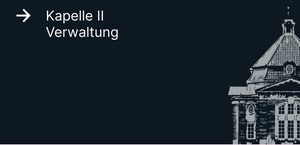 Wegweiser 13, Rückseite: Pfeil → Kapelle II, Verwaltung